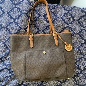 Michael kors purse